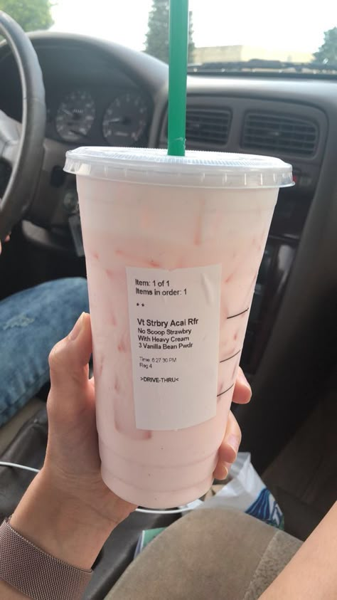 Starbucks Specialty Drinks, Starbucks Drink Menu, Starbucks Drink Ideas, Starbucks Ideas, Starbucks Secret Menu Recipes, Cold Starbucks Drinks, Starbucks Drinks To Try, Secret Starbucks Recipes, Starbucks Drinks Diy