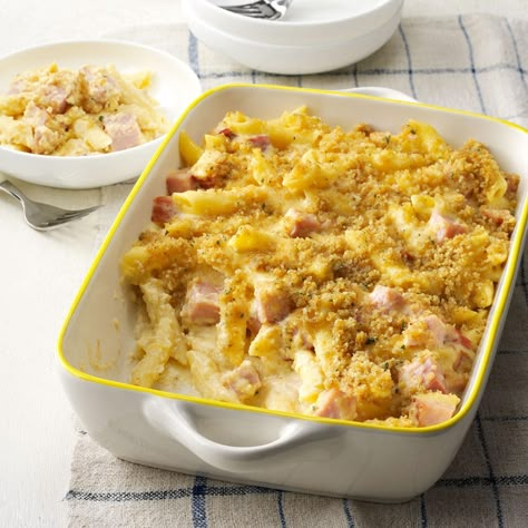 Ham & Swiss Baked Penne Recipe -As a kid I loved to the hot ham and Swiss sandwiches from a local fast-food restaurant. With its melty, gooey goodness, this bake makes me think of them. —Ally Billhorn, Wilton, IA Ham Leftovers, Quick Meals To Make, Penne Recipes, Ham And Swiss, Baked Penne, Taste Of Home Recipes, Yummy Casseroles, Pork Ham, Leftover Ham