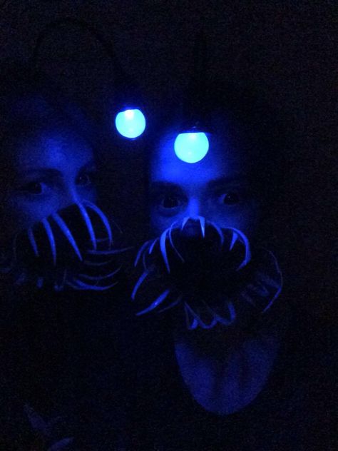 Grainy Happy Halloween Angler Fish Costume, Fish Handprint, Halloween Costume Hats, Fish Makeup, Aqua Party, Halloween Costumes 2016, Fish Costume, Ocean Theme Party, Halloween Post