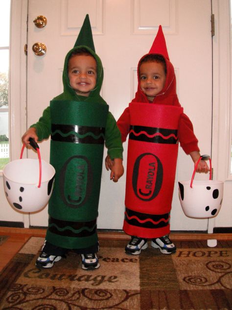 little brothers homemade costumes Crayon Costume, Green Costumes, Book Week Costume, Fancy Costumes, Homemade Costumes, Book Week, Diy Costumes, Costume Ideas, Fancy Dress