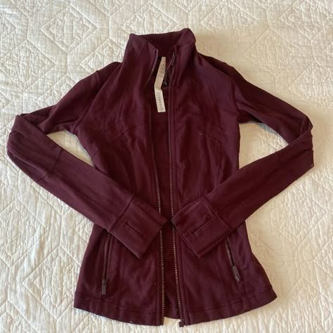 Red Lululemon Jacket, Maroon Clothes, Lululemon Clothes, Lululemon Shirts, Maroon Jacket, Lululemon Outfits, Lululemon Define Jacket, Define Jacket, Lululemon Jacket