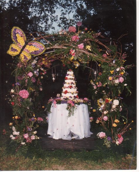 Enchanted Garden Theme Cake, Mystic Garden Debut Theme, Butterfly Quince, Enchanted Forest Quinceanera Theme, Home Reception, Enchanted Forest Quinceanera, Cinderella Quinceanera Themes, Enchanted Forest Decorations, Enchanted Forest Birthday