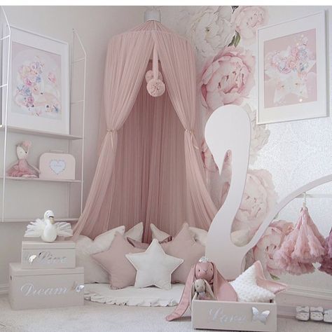 @ma_house Screen Bedroom, Minimalist Kids, Stylish Bedroom Design, Canopy Bed, Stylish Bedroom, Big Girl Rooms, Dressing Room Design, Kids' Bed