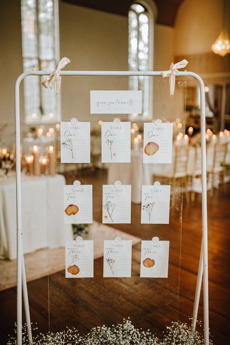 Simple Wedding Seating Chart Display, Clear Seating Chart Wedding, Assign Tables Wedding, Individual Seating Chart Wedding, Clothes Rack Seating Chart, Seating Chart Foam Board, Ikea Mulig Wedding, Diy Wedding Seating Chart Ideas, Unique Wedding Ideas Creative Diy