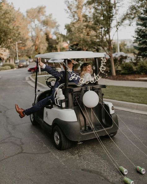 Golf Cart Getaway Wedding, Golf Cart Photos, Prewedding Golf Ideas, Golf Cart Engagement Photos, Golf Cart Wedding Photos, Golf Cart Wedding Exit, Just Married Golf Cart, Golf Course Engagement Photos, Wedding Golf Cart