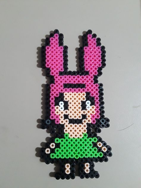 Louise Belcher by Jennifer Barcomb Lisa Frank Perler, Louise Belcher, Art Perle, Easy Pixel Art, Bead Projects, Melty Beads, Lisa Frank, Perler Bead Patterns, Bead Patterns