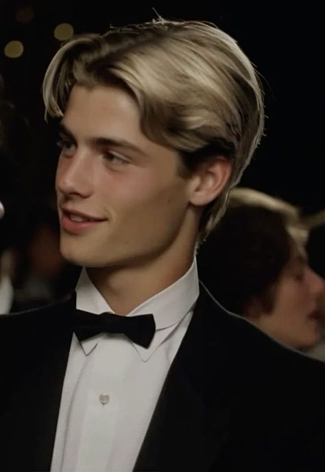 Pretty People Guys, Blond Man In Suit, Character Aesthetic Wattpad, Wattpad Men Characters, Connor Erikson, French Men Handsome, Handsome Blonde Guy, Blond Hair Guy, Man Character Art