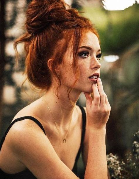 38 Attractive Red Hair Must Be Tried for Active Girls red hair, curl red hair, short red hair Red Balayage Hair, Elegance Hair, Copper Red Hair, Ginger Hair Color, Dark Lipstick, Copper Hair Color, Trendy Hair Color, Curly Hair With Bangs, Hair Color Highlights