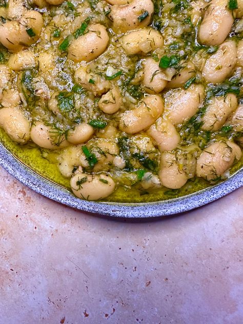 HERBY LEMON BUTTERBEANS — KaliCooking Butter Beans Recipe, Holistic Recipes, Healthy Plant Based Recipes, Midweek Meals, Lemon Herb, Fresh Bread, Middle Eastern Recipes, Warm Hug, So Delicious