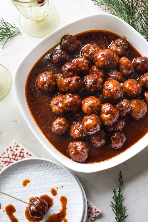 Slow Cooker Sweet and Spicy Pepper Jelly Meatballs — My Diary of Us Pepper Jelly Meatballs, Spicy Meatballs Appetizers, Spicy Pepper Jelly, Spicy Meatballs Recipe, Sweet And Tangy Bbq Sauce, Cocktail Meatball Recipes, Meatball Appetizer Recipe, Jelly Meatballs, Crockpot Stuffed Peppers