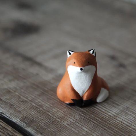 I've just added some tiny foxes to the shop 🦊 . . #clay #clayart #fox #airdryclay #sculpture #claysculpture #artsandcrafts #animalart #pottery #potteryanimals #animals #clayanimals #cute #cuteanimals #figures #figurines #ornaments #miniature #miniatures #miniaturesculpture #miniatureanimals #minis #totem #etsy #etsyuk #fallingfauna Fox Polymer Clay, Fox Ceramic, Clay Fox, Fox Sculpture, Clay Bear, Pottery Animals, Diy Air Dry Clay, Fox Decor, Thanks Everyone