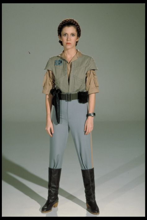 Princess Leia Leia Return Of The Jedi, Princess Leia Outfits, Leia Outfits, Star Wars Disneybound, Princess Leia Hair, Jedi Outfit, Jedi Cosplay, Leia Costume, Leia Star Wars