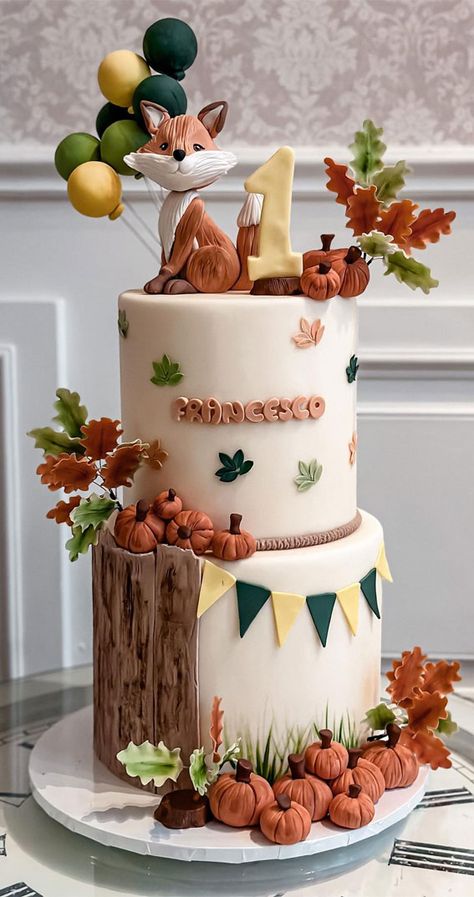 Birthday Cake Forest Theme, Fox Cake Birthday, Cute First Birthday Cake, First Birthday Cake Girl, First Birthday Cake Boy, Birthday Cake Pics, 1st Birthday Cake Ideas, Boy First Birthday Cake, First Birthday Cake Ideas