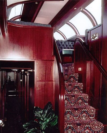 Private Railroad Car Interiors | private rail car bella vista interiors- like the massive amount of natural light above and two stories. Private Rail Car, Car Aesthetic Inside, Inside Car Ideas, Inside The Car Aesthetic, Pullman Car, Train Carriage, Simplon Orient Express, Private Car, Inside Car