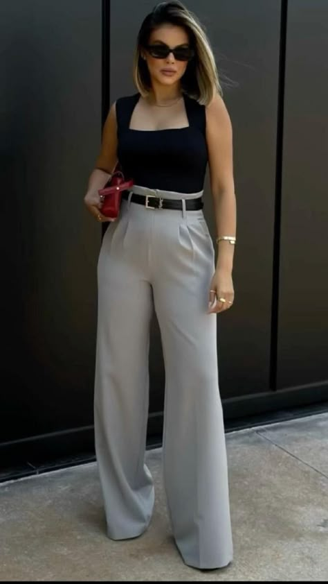 Classy Fashion Style, Wide Leg Pants Outfit, Fashionable Work Outfit, Casual Professional, Effortless Outfit, Business Casual Outfits For Work, Fashion Fail, Work Fits, Gray Pants