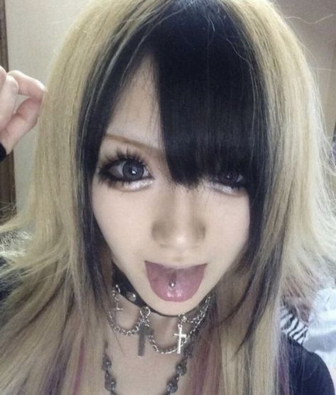 Scene Gyaru, Gyaru Makeup, Long Hair, Makeup, Hair, Make Up