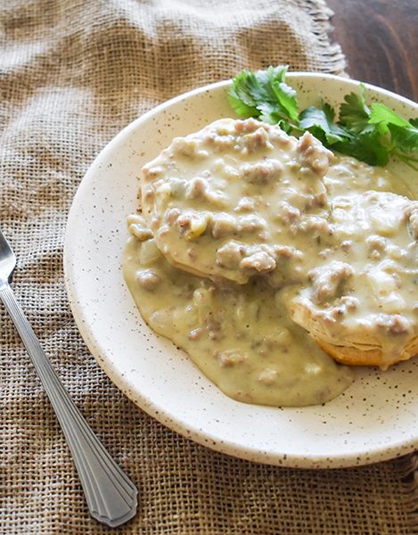 This creamy green chile biscuits and gravy recipe is a quick and easy breakfast recipe that is packed with flavor. Our green chili seasoning when paired with the pork sausage and diced green chilies creates a fun new flavor for your biscuits and gravy. Green Chili Gravy Recipe, Chili Gravy Recipe, Breakfast Gravy, Biscuits And Gravy Recipe, Chili Seasoning Recipe, Green Chili Pork, Pork Gravy, Sausage Gravy And Biscuits, Green Chili Recipes