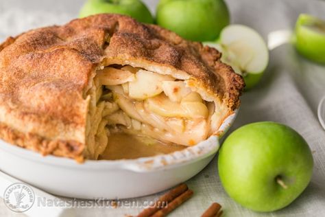 Deep Dish Apple Pie Recipe - NatashasKitchen.com Cinnamon Apple Pie Recipe, Recipe Apple Pie, Deep Dish Apple Pie, Old Fashioned Apple Pie, Apple Pie Recipe Easy, Cinnamon Apple Pie, Apple Pie Recipe, Easy Pie Recipes, Cinnamon Apple