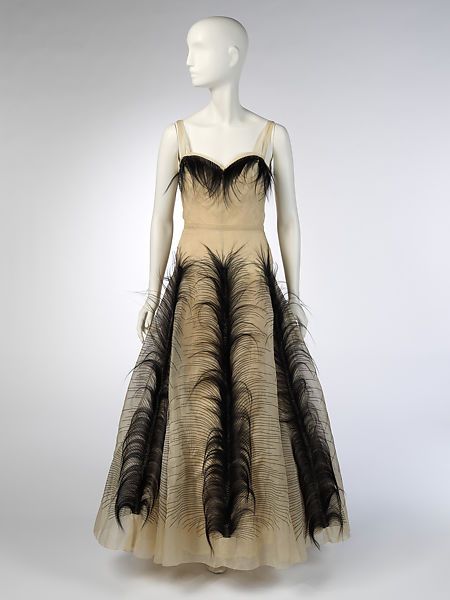 1938 House, Jeanne Paquin, 1930s Fashion Women, Jeanne Lanvin, 20th Century Fashion, Guy Laroche, Costume Institute, Costume Collection, 1930s Fashion