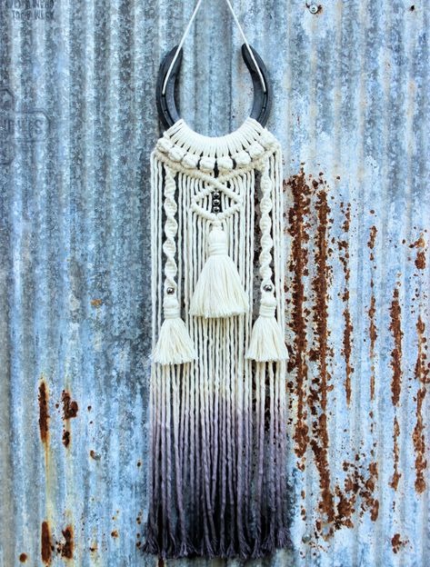 Macrame Wall Art with Horseshoe Horse Macrame Wall Hanging, Macrame On Horseshoe, Horse Shoe Macrame Wall Hanging, Macrame Horseshoe, Macrame Horse, Horseshoe Macrame, Antler Macrame, Horseshoe Crafts Projects, Horseshoe Projects