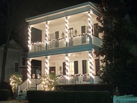 lighted columns and garland Column Christmas Lights, Christmas Lights On Columns, Charleston Christmas, Inspectah Deck, Christmas In, Southern Architecture, Outside Christmas Decorations, Christmas House Lights, House Lights