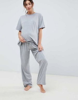 ASOS DESIGN Maternity Mix & Match Pajama Tee & PANTS Set in Gray Pregnancy Fits, Fall Maternity Outfits, Having A Family, Pregnant Outfits, Oversized Sweater Outfit, Maternity Pajamas, Maternity Wardrobe, Pregnancy Clothes, Yummy Mummy