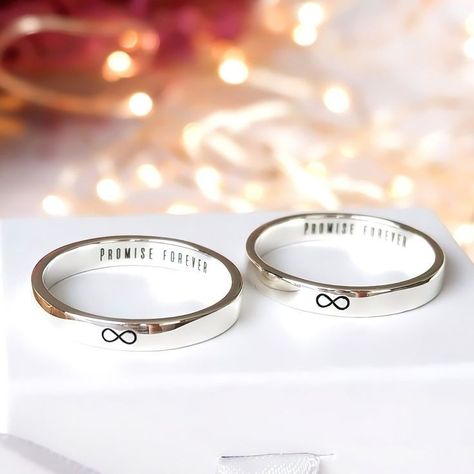 Father Daughter Rings, Personalized Ring Box Wedding, Silver Ring For Boyfriend, Promise Ring For Couples, Cool Wedding Rings Couple, Promise Rings Couples, Infinity Couple Rings, Couple Silver Rings Design, Silver Couple Ring Design