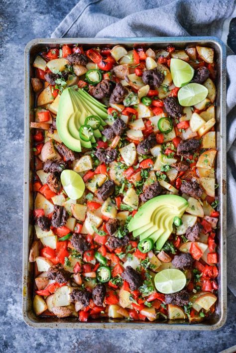 Chorizo Sheet Pan Breakfast Sheet Pan Breakfast, Egg Free Breakfast, Prep Breakfast, Breakfast For A Crowd, Sheet Pan Dinners Recipes, Pan Recipes, Paleo Dinner, Paleo Breakfast, Breakfast Meal Prep