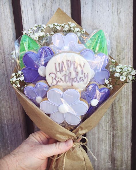 Sugar Cookie Flower Bouquet, Flower Bouquet Cookies, Flower Cookie Bouquet, Sugar Cookie Bouquet, Birthday Cookie Bouquet, Cookies Bouquet, Flower Cookies Bouquet, Cookie Gift Baskets, Mothers Day Desserts