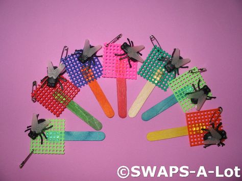 Flyswatter-goes with Fly Guy (Ted Arnold)    link is broken, but photo is self-explanatory (although I'm not sure WHAT these are used for.... brooches?) Camping Swaps, Swaps Girl Scouts, Girl Scout Activities, Girl Scout Camping, Daisy Scouts, Girl Scout Juniors, Fly Swatter, Girl Scout Swap, Girl Guide