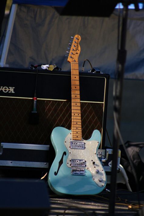 Fender Telecaster thinline Fender Thinline, Piano Songs For Beginners, Fender Tele, Telecaster Thinline, Fender Bender, Electric Guitar Design, Telecaster Guitar, Fender Squier, Fender Guitar