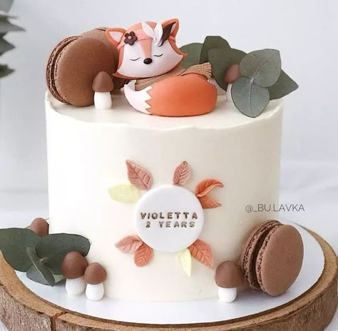 Teddy Bear Birthday Theme, Woodland Birthday Cake, First Birthday Decorations Girl, Fuchs Baby, Fox Cake, Fox Party, Fox Birthday, Woodland Cake, Fox Baby Shower