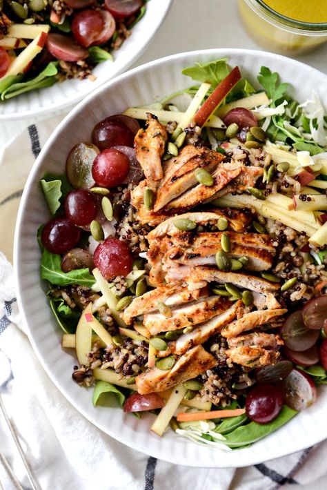 Salad Grilled Chicken, Ancient Grains Salad, Winter Salads, Cooking Grains, Cider Vinaigrette, Arugula Salad Recipes, Winter Salad Recipes, Grain Salad, Ancient Grains