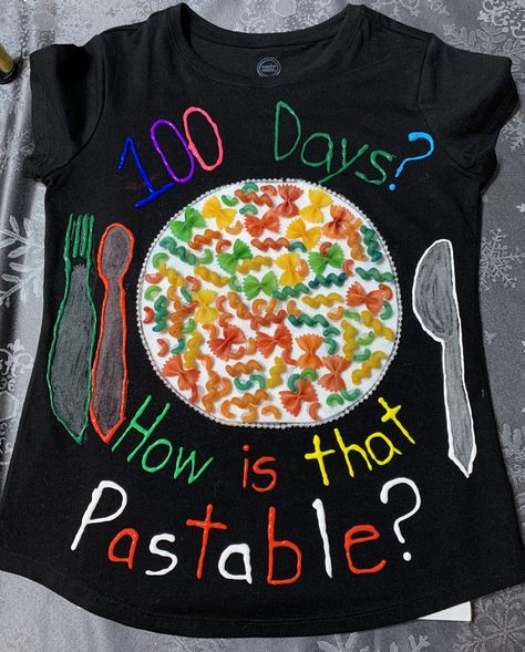 Project: create a t-shirt that has 100 objects to celebrate the 100th day of school! We had a lot of fun with this one!! 100 Things Project 100th Day, Boys 100th Day Of School Shirt, 100 Items On A Shirt 100th Day, 100 Items For 100th Day Of School, 100th Day Tshirt Ideas, Christmas Kids Crafts Gifts, 100th Day Of School Shirts, 100 Days Of School Project Kindergartens, 100 Day Shirt Ideas