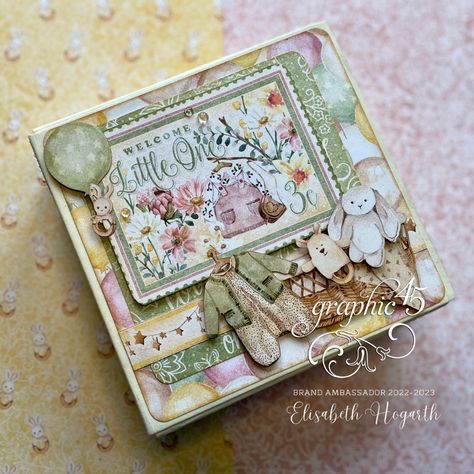 Mini Books Tutorial, Baby Album Design, Album Design Layout, Baby Scrapbook Album, Baby Mini Album, Mini Scrapbook Album, Diy Scrapbook Album, Baby Cards Handmade, Mini Album Tutorial