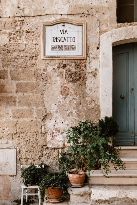 Basilicata Italy, Italian Wallpaper, Matera Italy, Mediterranean Aesthetic, Italy Vibes, Italian Aesthetic, Italian Village, Italy Aesthetic, Italian Culture