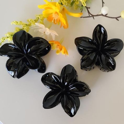 Solid Color Hair Claw

The exact color may different slightly from what you see on the picture (due to lightning conditions and different monitors. Flower Hair Claw, Black Claws, Black Hair Clips, Hair Accessories Clips, Clip Hair, Black Flower, Flower Clip, Flower Hair Clips, Hair Claws & Clips