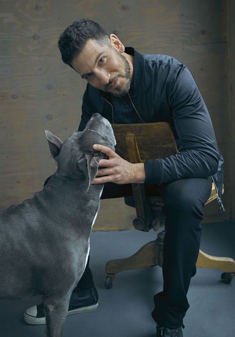 Heartwarming Photos Of ‘The Walking Dead’ Star With His 3 Rescue Pit Bulls Will Melt Your Heart | Bored Panda John Bernthal, Heartwarming Photos, Punisher Marvel, Jon Bernthal, Dream Guy, Man Crush, Going To The Gym, Bored Panda, Marvel Universe