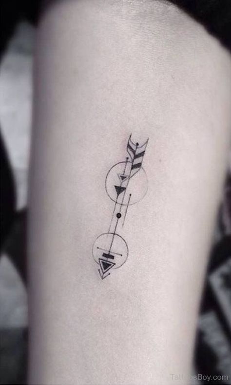 arrow tattoo deco mid-century modern An Arrow Tattoo, Mens Arrow Tattoo, 16 Tattoo, Tato Minimal, Dr Woo, Tattoo Trend, Tasteful Tattoos, Arrow Tattoo, Cute Small Tattoos