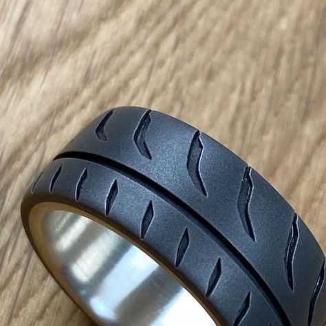 Tire Ring, Male Rings, Tire Rings, Ring Wedding, Wedding Ring, Leather Bracelet, Do It, Rings For Men, Wedding Rings