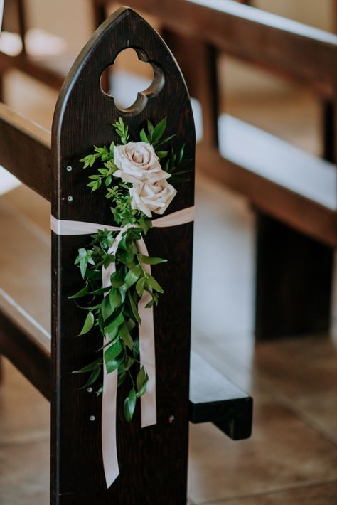 Aisle flowers Church Pew Flowers, Church Pew Wedding, Church Wedding Decorations Aisle, Church Pew Decorations, Simple Church Wedding, Wedding Pew Decorations, Church Aisle Decorations, Pew Flowers, Wedding Church Decor