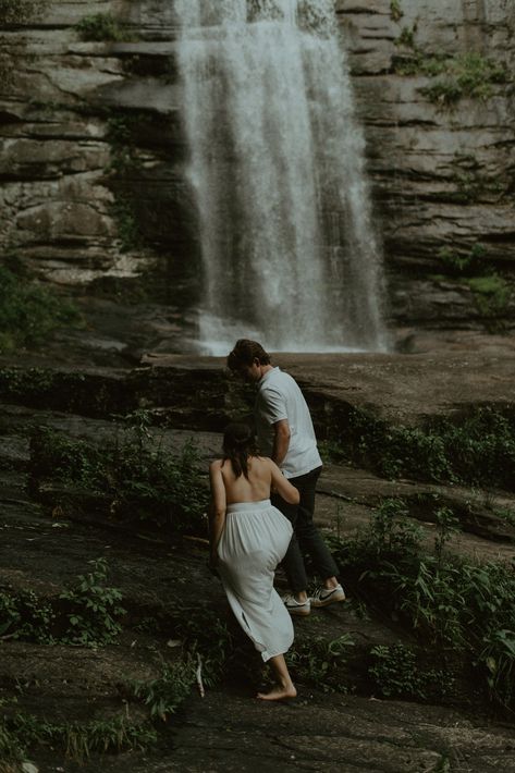 PNW inspired couples photoshoot at Twin Falls in Sunset, SC. Simple, romantic engagement photos. North Carolina photoshoot locations. Couple Poses In Waterfall, Couples Photoshoot Waterfall, Waterfall Couple Photoshoot, Waterfall Engagement Pictures, Waterfall Proposal, Waterfall Shoot, Waterfall Photoshoot, Film Style Photography, River Model