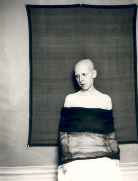 Me, Myself and I: Exploring Identity Through Self Portraits - NYTimes.com Claude Cahun, Famous Self Portraits, Cindy Sherman, Peter Lindbergh, French Photographers, National Portrait Gallery, Man Ray, Art Historian, Portrait Gallery