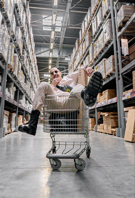 Hardware Store Photoshoot, Ikea Photoshoot Instagram, Ikea Photoshoot Ideas, Walmart Photoshoot, Crazy Photoshoot Ideas, Press Photoshoot, Ikea Photoshoot, Warehouse Photoshoot, Crazy Photoshoot