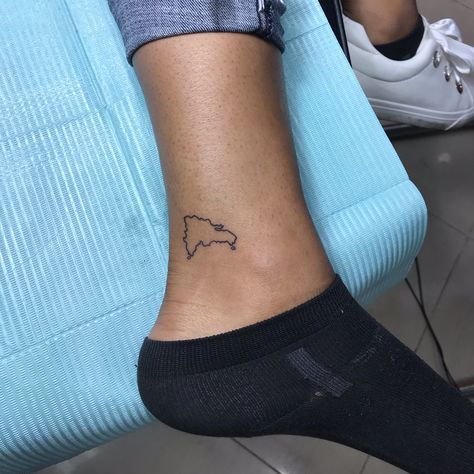 Outline Of Dominican Republic Tattoo, Dominican Map Tattoo, Dominican Republic Outline Tattoo, Dominican Republic Map Tattoo, Dominican Tattoo Ideas Women, Dominican Tattoo Ideas, Dominican Republic Tattoo, Dominican Republic Tattoo Ideas, Dominican Tattoo