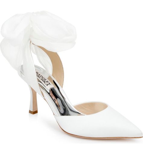 Badgley Mischka Collection Blaze Pump | Nordstrom Cheetah Wedding, Low Heels Wedding, Solstice Wedding, Wedding Courthouse, At Home Wedding, Bday Outfits, Bride Stuff, Family Farmhouse, Last Rodeo