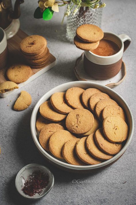 Biscuit Photography, Biscuits Photography, Photography Setup Ideas, Cookies Recipes Indian, Food Photography Setup, Oat Chocolate Chip Cookies, Indian Cookies, Tea Biscuit, Food Photography Studio