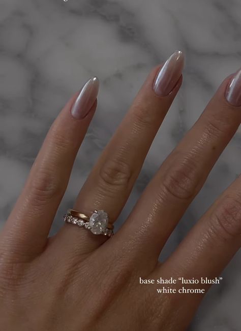 Simple Proposal Nails, Engagement Nails Brown Skin, Ring Day Nails, Wedding Nails Aesthetic, Proposal Manicure, Natural Nail Color Ideas, Engagement Photo Nails Ideas Brides, Feminine Nails Classy Chic, Engagement Nails Coffin