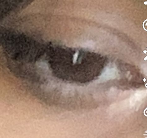 - any eyeliener will do, as long as similair to my eyeliner shape. - white nyx jumbo eyepencil in corner of my eye, i also used it to make my eyes look bigger - eye curler and mascara ( any works ) lip tut coming soon!! Make My Eyes Look Bigger, Eye Curler, Eyeliner Shapes, Eye Makeup Inspo, Eyes Look Bigger, Nyx, Makeup Inspo, My Eyes, Eyeliner