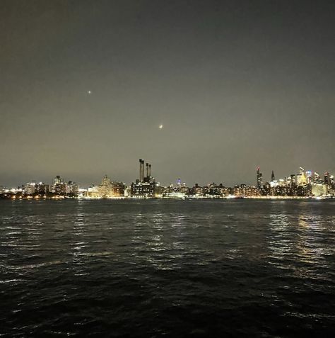 #nyc #hudson #river #view #manhattan #brooklyn Hudson River Aesthetic, River Aesthetic, Nyc View, River View, Hudson River, Night Time, Manhattan, Brooklyn